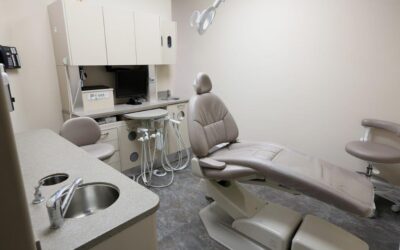 Dentist chair at Maple & Mapleview dental clinic